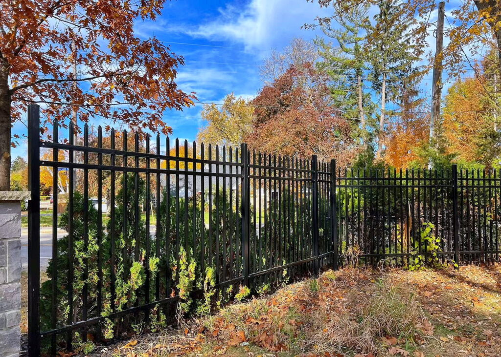 Fences & privacy screens